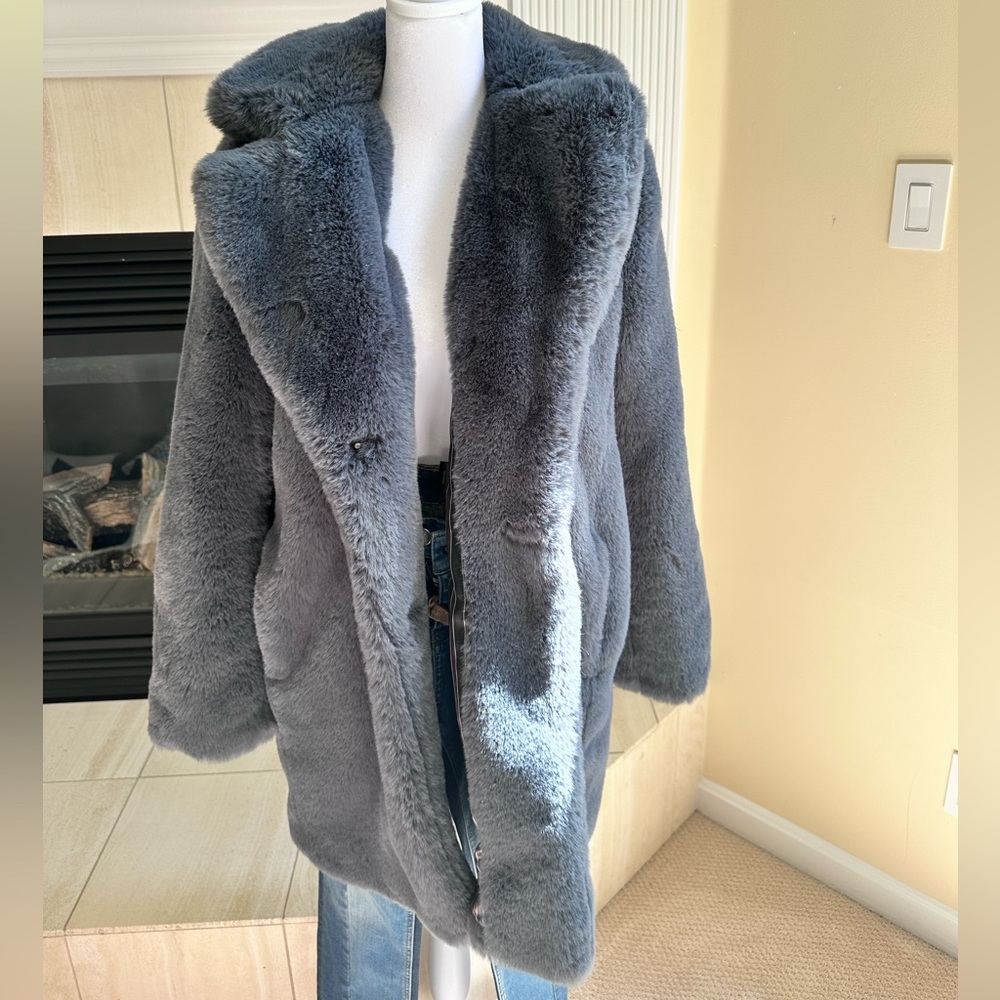 Dusty blue faux fur satin-lined coat